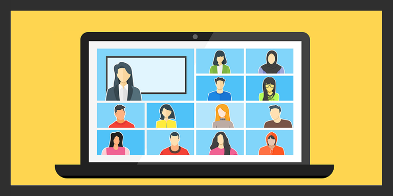 computer con persone collegate su sfondo giallo ed etichetta corso tutor e-learning